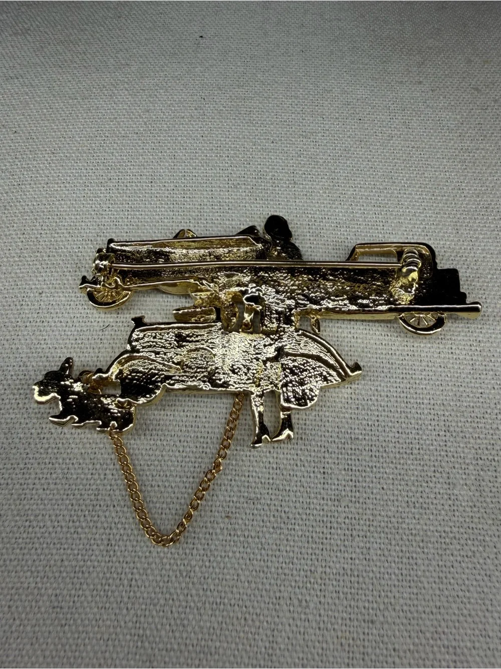 Vintage Figural Brooch 80s Pin Flapper Lady Car Dog Gold Tone Jewelry - Picture 2 of 3
